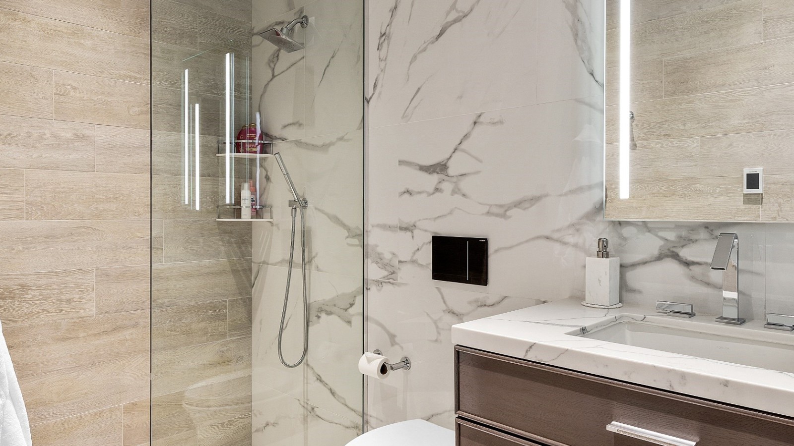 Dramatic bathroom in West Aspen home Dramatic bathroom in West Aspen home