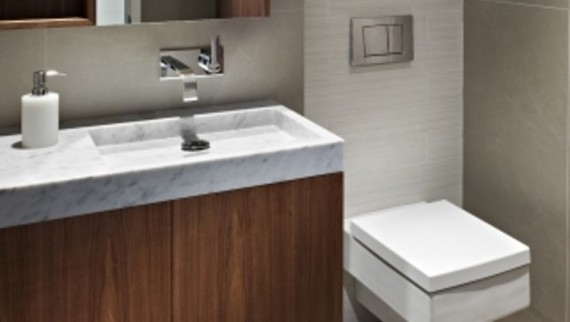 Townhouse bathroom in Society Hill by Kevin Yoder, AIA Townhouse bathroom in Society Hill by Kevin Yoder, AIA