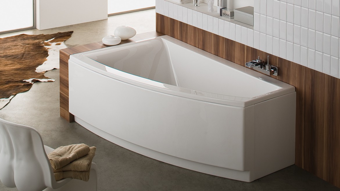 Bathtub design in an unconventional shape (© Geberit)