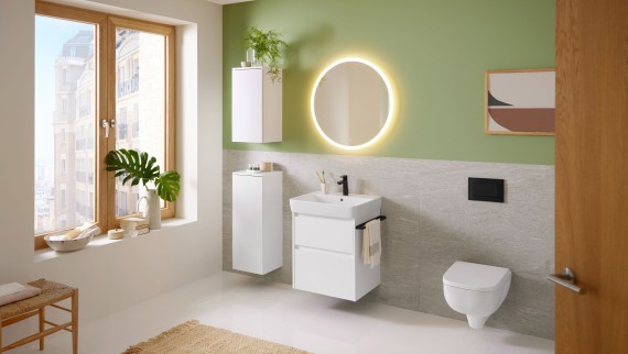Bright bathroom with wall-hung toilet and Geberit system with Sigma01 flush plate Bright bathroom with wall-hung toilet and Geberit system with Sigma01 flush plate